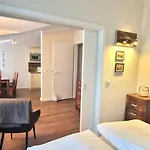 390, Seepark Apartment