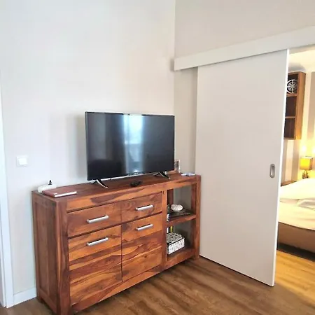 390, Seepark Apartment *